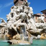 Die Piazza Navona in Rom mit dem Vierströmebrunnen von Bernini.